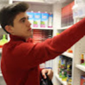 Meet your Posher, Hayes